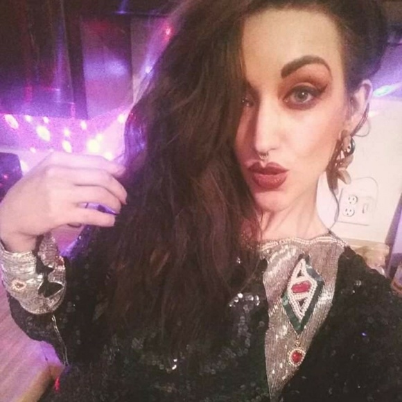 Meet your Posher, Erin - Picture 4 of 8